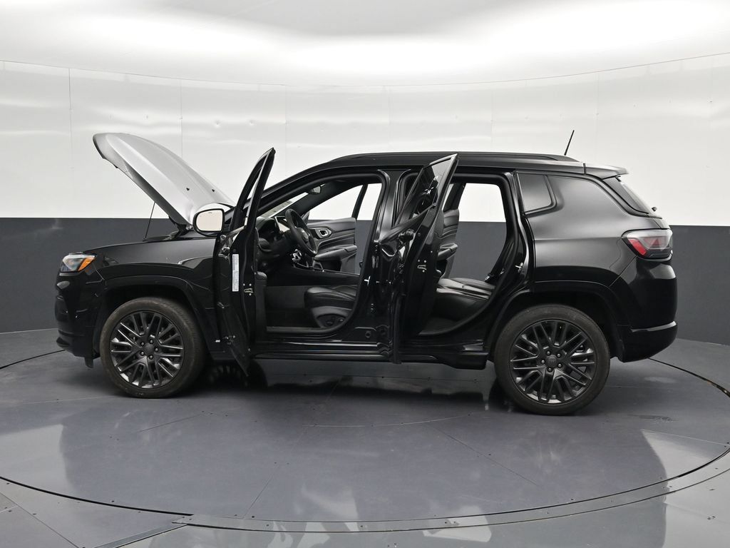 Used 2024 Jeep Compass Limited w/ High Altitude Package AWD/4WD image 44