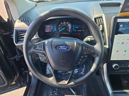 Certified 2024 Ford Edge SE w/ Black Appearance Package AWD/4WD image 33