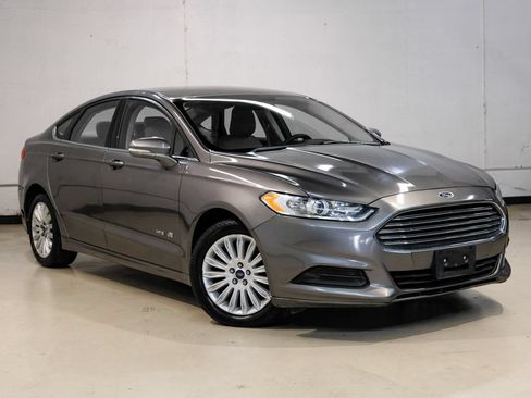 Used 2014 Ford Fusion SE FWD image 6