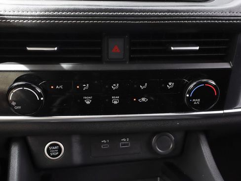 Used 2023 Nissan Rogue S FWD image 27
