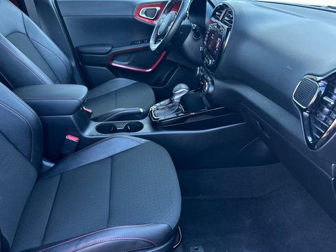 Used 2025 Kia Soul GT-Line FWD image 15