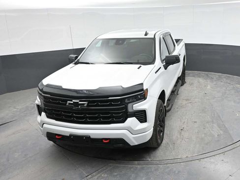 Used 2023 Chevrolet Silverado 1500 RST w/ Redline Edition AWD/4WD image 15