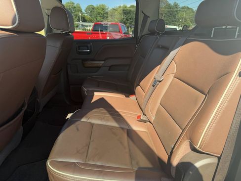 Used 2019 Chevrolet Silverado 2500 High Country w/ Duramax Plus Package AWD/4WD image 12