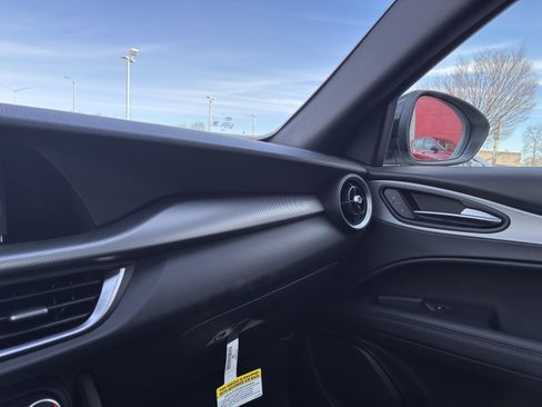 New 2026 Alfa Romeo Stelvio Sprint image 20