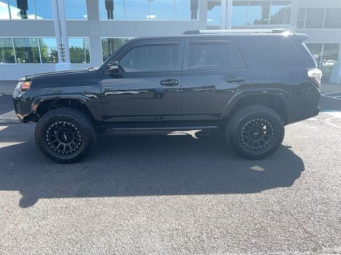 Used 2021 Toyota 4Runner SR5 Premium AWD/4WD image 7