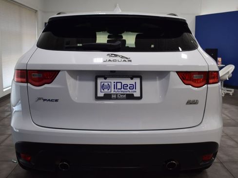 Used 2018 Jaguar F-PACE Premium image 3