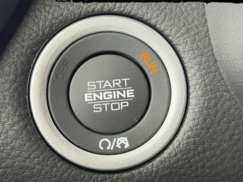 New 2026 RAM 1500 Laramie AWD/4WD image 22