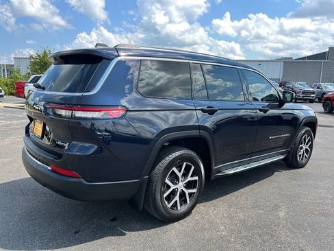 Used 2023 Jeep Grand Cherokee L Limited w/ Luxury Tech Group II AWD/4WD image 8