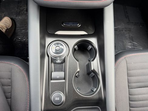 Used 2025 Ford Explorer ST-Line AWD/4WD image 33