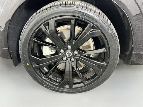 Used 2024 Volvo XC60 T8 Ultimate w/ Protection Package Premier image 33