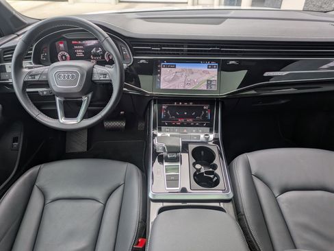Certified 2025 Audi Q7 2.0T Premium w/ Convenience Plus Package image 23