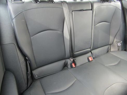 Used 2021 Toyota Prius XLE image 10