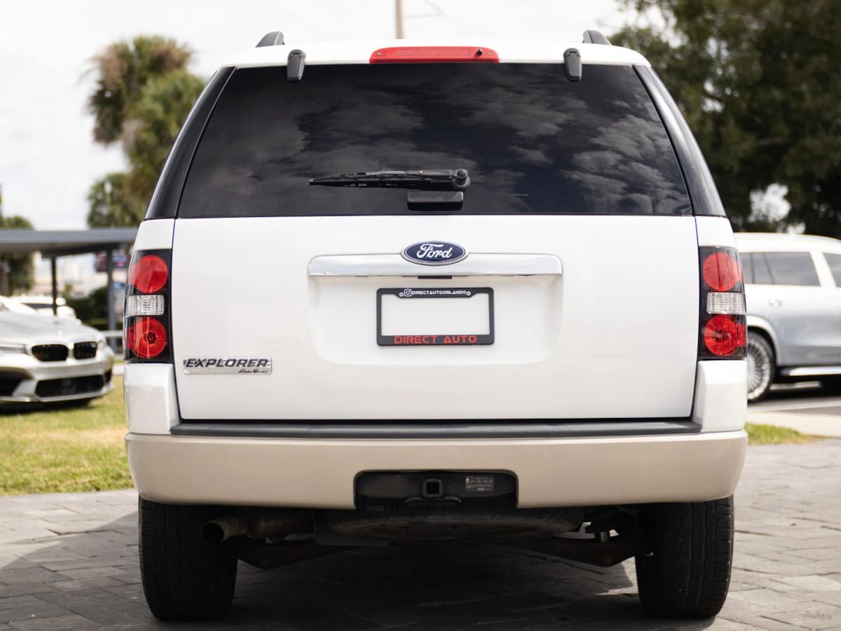 Used 2010 Ford Explorer Eddie Bauer RWD image 11