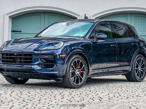 Used 2024 Porsche Cayenne S image 14