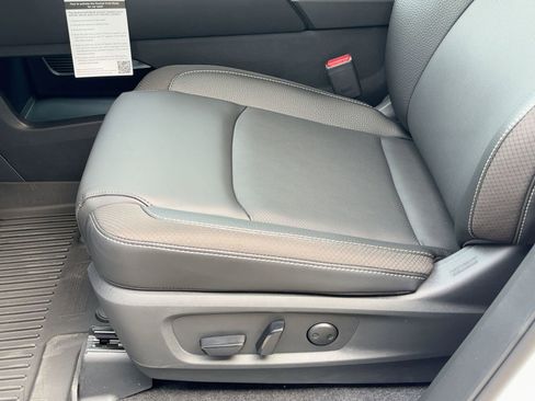 New 2026 Nissan Pathfinder SL image 14