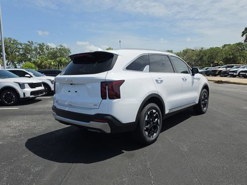 New 2026 Kia Sorento S AWD/4WD image 8