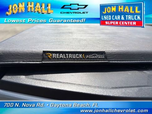 Used 2024 Chevrolet Colorado LT RWD image 12