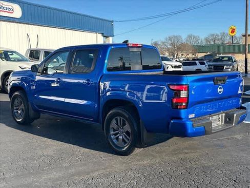 Certified 2025 Nissan Frontier SV image 5