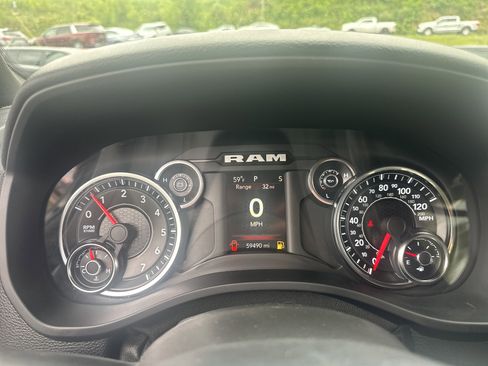 Used 2022 RAM 1500 Big Horn AWD/4WD image 23