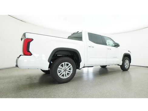 New 2026 Toyota Tundra SR5 AWD/4WD image 25