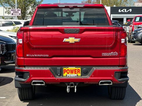 Used 2021 Chevrolet Silverado 1500 High Country w/ Technology Package image 5