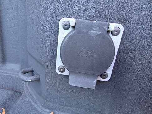 Used 2020 Chevrolet Silverado 1500 High Country w/ Technology Package image 35