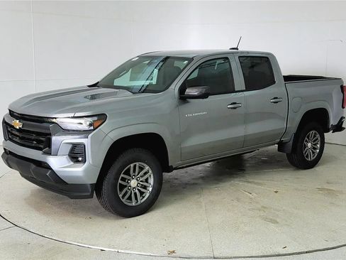 New 2025 Chevrolet Colorado LT w/ LT Convenience Package image 3