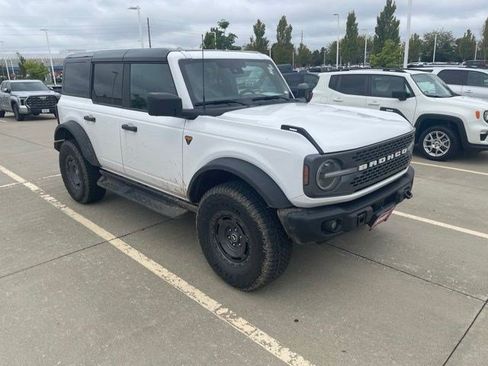 Used 2025 Ford Bronco Badlands w/ Sasquatch Package AWD/4WD image 12