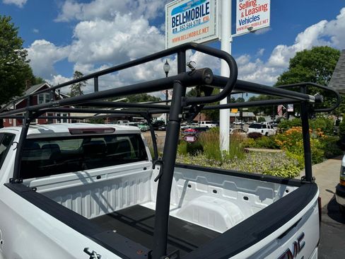 Used 2022 GMC Sierra 1500 Pro w/ 1SA Safety Plus Package AWD/4WD image 10