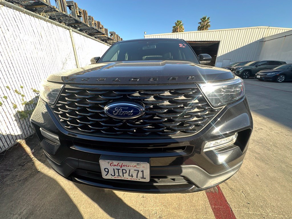 Used 2023 Ford Explorer ST-Line w/ Class IV Trailer Tow Package RWD image 4