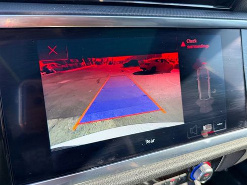 Used 2022 Audi Q3 2.0T Premium w/ Convenience Package image 24