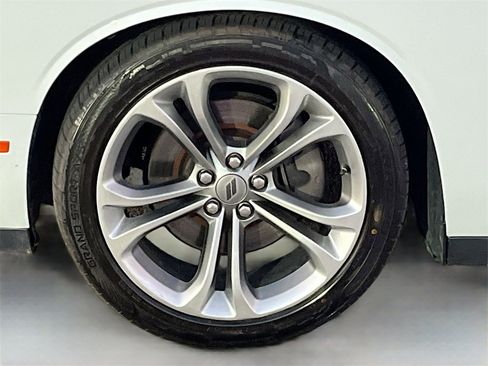 Used 2020 Dodge Challenger R/T image 32