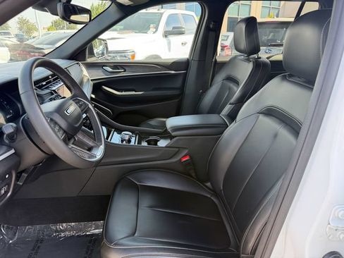 Used 2024 Jeep Grand Cherokee Limited 4xe AWD/4WD image 12