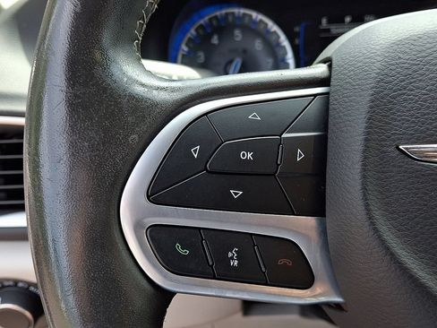 Certified 2023 Chrysler Voyager LX FWD image 20