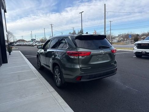 Used 2018 Toyota Highlander XLE image 5