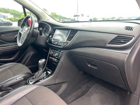 Used 2019 Buick Encore Preferred FWD image 22