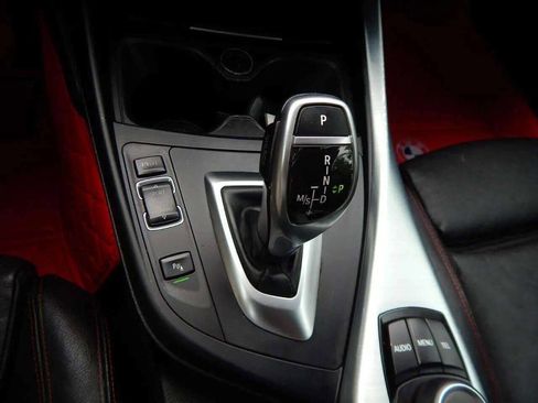 Used 2016 BMW 228i Convertible image 31