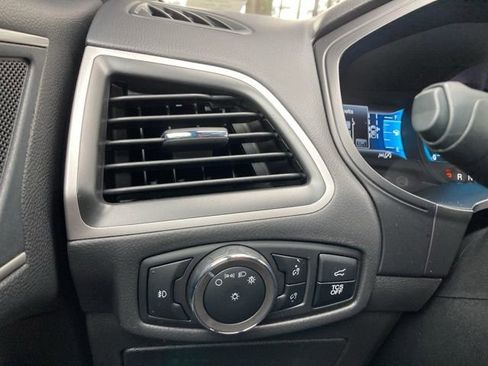 Used 2024 Ford Edge ST-Line image 26