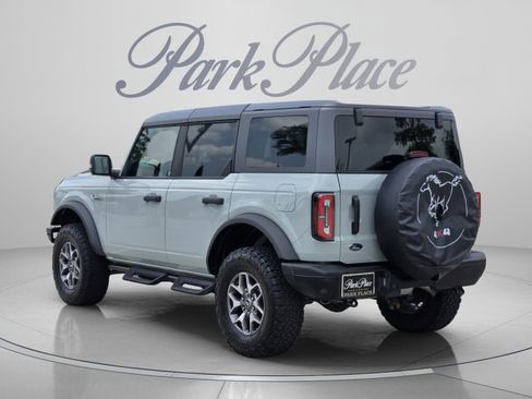 Used 2024 Ford Bronco Badlands AWD/4WD image 3