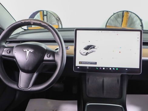 Used 2022 Tesla Model 3 Long Range image 16