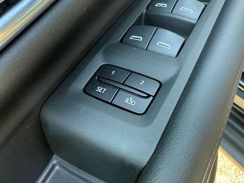 Certified 2022 Chevrolet Tahoe RST w/ Luxury Package AWD/4WD image 17