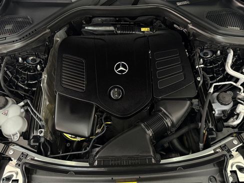 Used 2025 Mercedes-Benz GLC 350e 4MATIC image 31