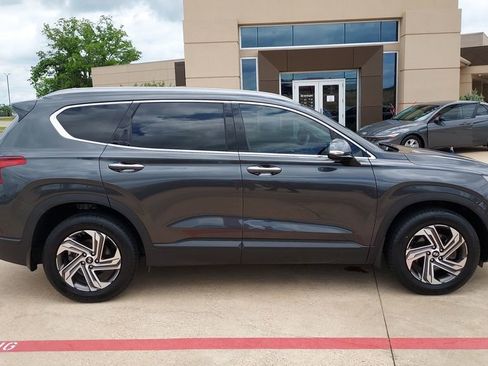 Certified 2023 Hyundai Santa Fe SEL FWD image 2