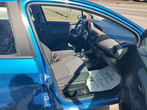 Used 2015 Toyota Yaris LE image 16
