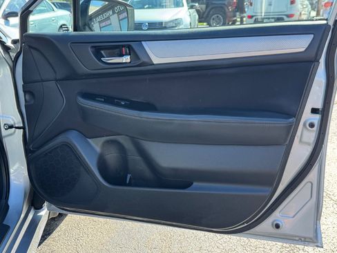 Used 2016 Subaru Legacy 2.5i Premium AWD/4WD image 19