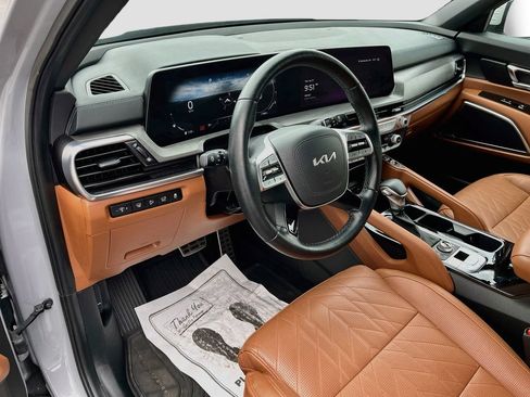 Used 2025 Kia Telluride SX X-Line AWD/4WD image 17