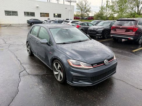 Used 2018 Volkswagen GTI SE w/ SE Leather Package FWD image 4