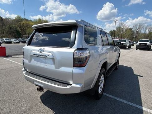 Used 2015 Toyota 4Runner SR5 Premium AWD/4WD image 6