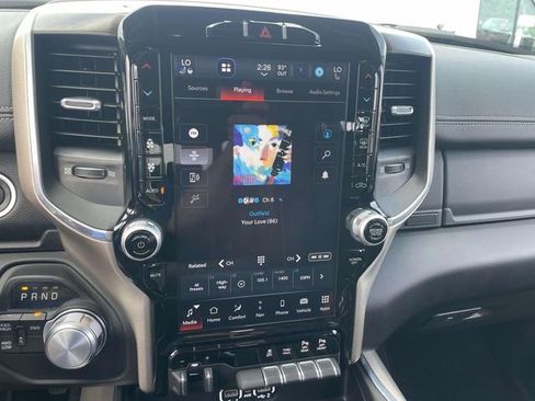 Used 2024 RAM 2500 Laramie image 28