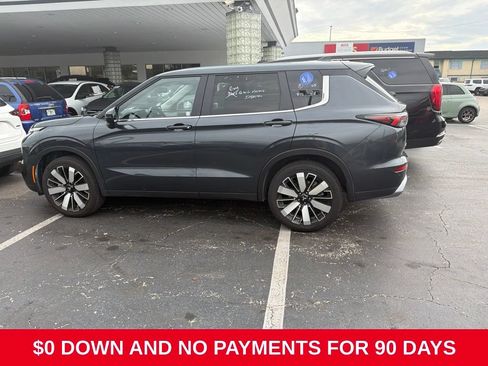 Used 2025 Mitsubishi Outlander SE AWD/4WD image 5